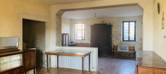 5 rooms House in Isola Sant'Antonio, Italy No. 153699 10