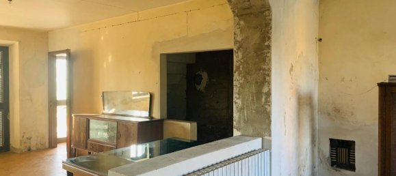 5 rooms House in Isola Sant'Antonio, Italy No. 153699 12