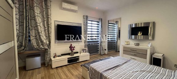 4 chambres Maison de ville à Paola, Malta No. 1940 10