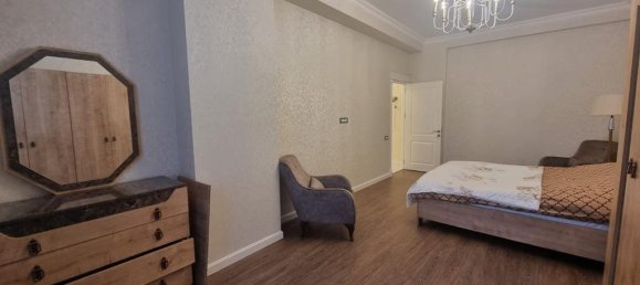 3 Schlafzimmer Wohnung in Jasamal, Azerbaijan, Nr. 2049 8