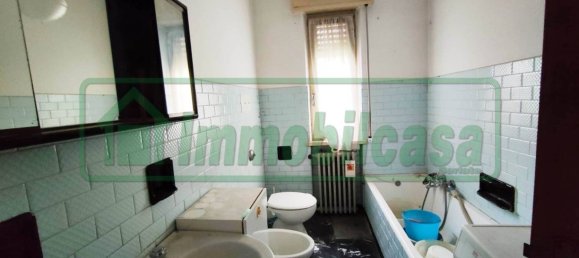 3 bedrooms Villa in Seriate, Italy No. 111692 21