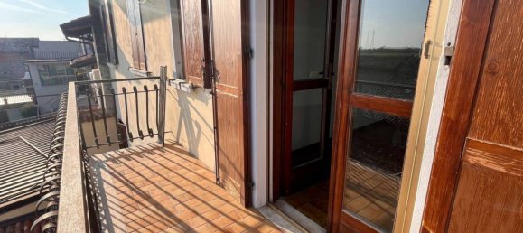 Пентхаус с 3 спальнями в Бедиццоле, Италия № 260711 12