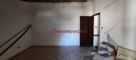 4 rooms House in Campofelice di Roccella, Italy No. 71511 8