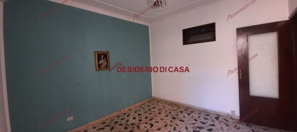 4 rooms House in Campofelice di Roccella, Italy No. 71511 2
