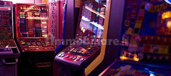 2غرفة عقار تجاري في Albenga, Italy رقم 189163 42