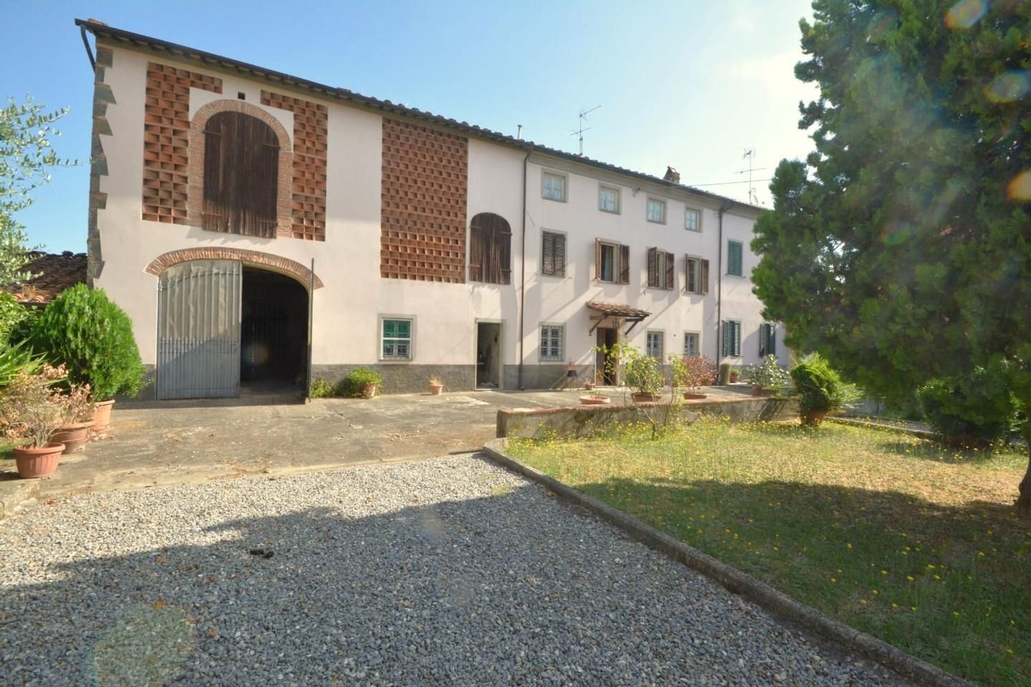 5 rooms House in Capannori, Italy No. 298975