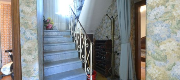 5 rooms House in Capannori, Italy No. 298975 10