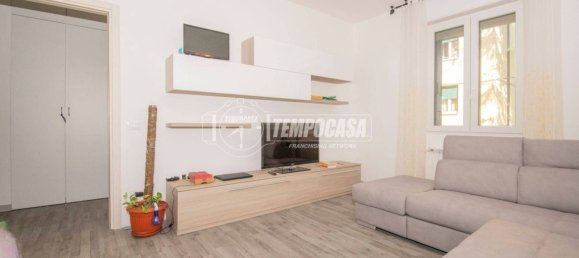 2 bedrooms Apartment in Carpi, Italy No. 309197 3