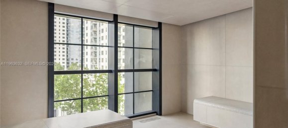Коммерческая недвижимость 34.1м² в Майами, Майами-Дейд, Флорида, США № 615648 15