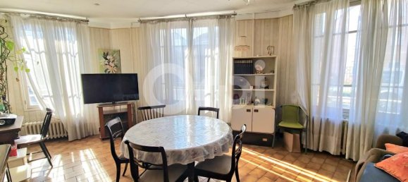 4 bedrooms House in Neuilly-Plaisance, France No. 176177 2