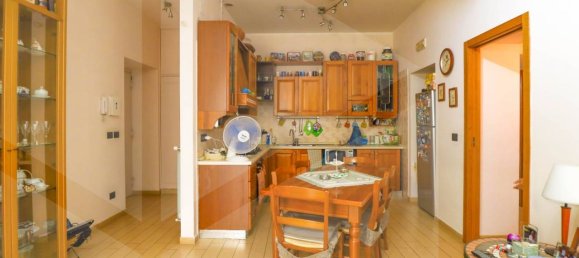 2-Zimmer Wohnung in Pomigliano d'Arco, Italy, Nr. 24034 13