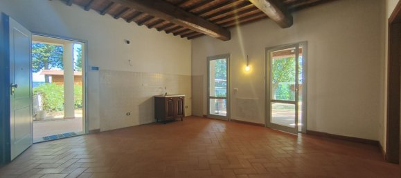 Apartamento de 3 habitaciónes en Montelupo Fiorentino, Italy No. 269681 2