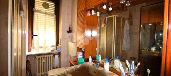 3 bedrooms Apartment in Moncalieri, Italy No. 332597 6