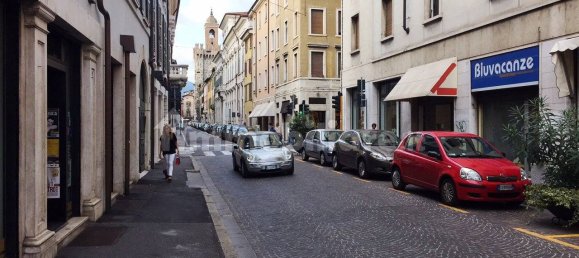 1 room Commercial property in Brescia, Italy No. 177061 3