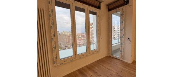 4 rooms Apartment in Bologna, Italy No. 252110 2