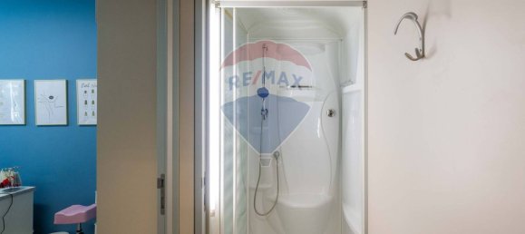 60m² Commercial property in Osio Sotto, Italy No. 364736 5