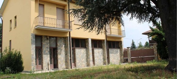 6-Zimmer Haus in Busto Arsizio, Italy, Nr. 114791 3
