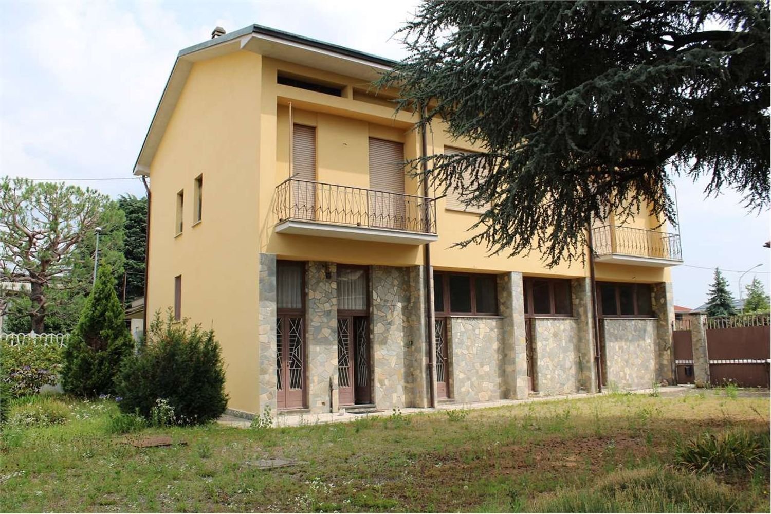 6-Zimmer Haus in Busto Arsizio, Italy, Nr. 114791
