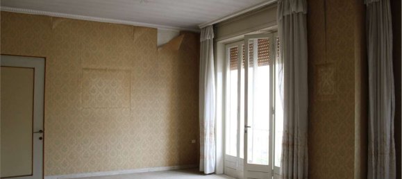 6-Zimmer Haus in Busto Arsizio, Italy, Nr. 114791 12