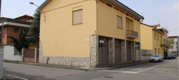 6-Zimmer Haus in Busto Arsizio, Italy, Nr. 114791 7