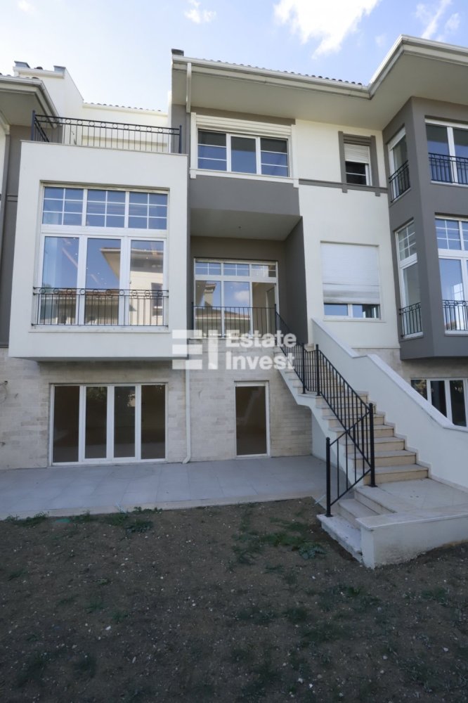 Villa 5+2 in Istanbul, Turkey No. 26000