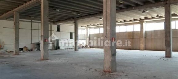 2750m² Warehouse in Caserta, Italy No. 113655 2