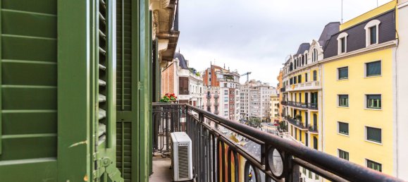 7 bedrooms Apartment in Barcelona, Spain No. 4308 3