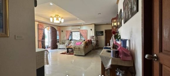 4 bedrooms Cafe / restaurant in Pattaya, Thailand No. 16893 3