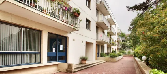 3 bedrooms Apartment in Paris, France No. 123031 10