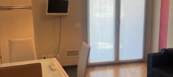 Квартира с 2 комнатами в Альба, Италия № 29146 13