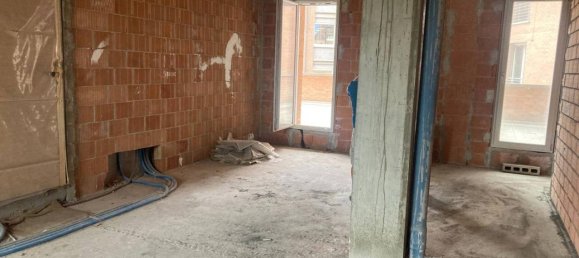 Квартира с 2 комнатами в Альба, Италия № 29146 7