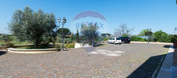 35 rooms Villa in Gallicano nel Lazio, Italy No. 380055 5