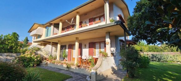 6 rooms Villa in Forte dei Marmi, Italy No. 36511 3