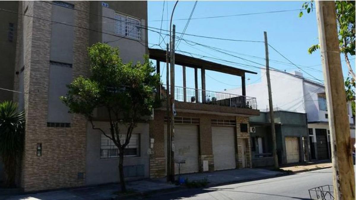 4 chambres Maison à Lanus, Argentina No. 10998