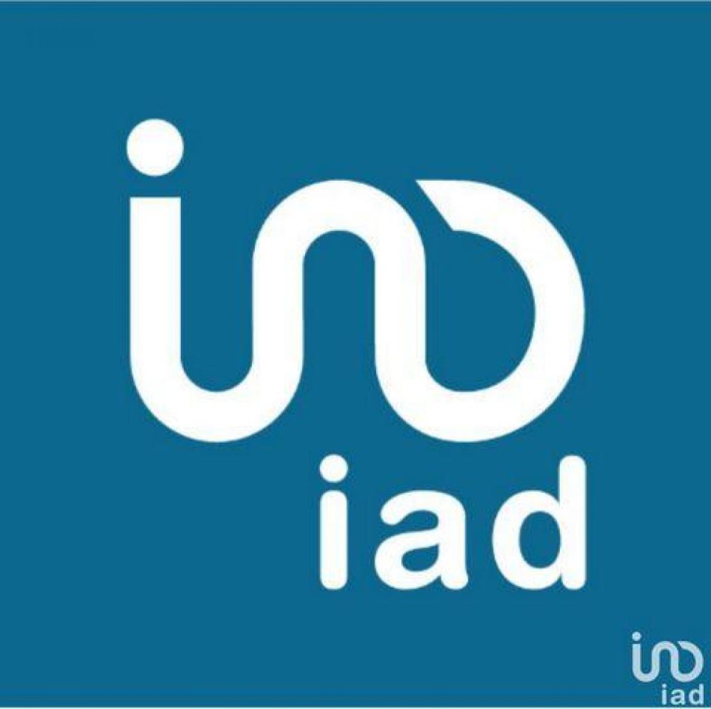 58m² Office in Grenoble, France No. 20411