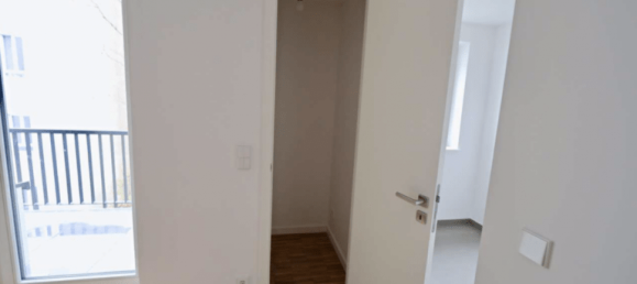 Studio in Mitte, Germany No. 16415 4