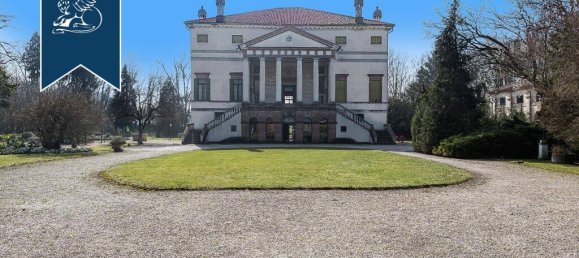 5 bedrooms Villa in Fratta Polesine, Italy No. 354901 3