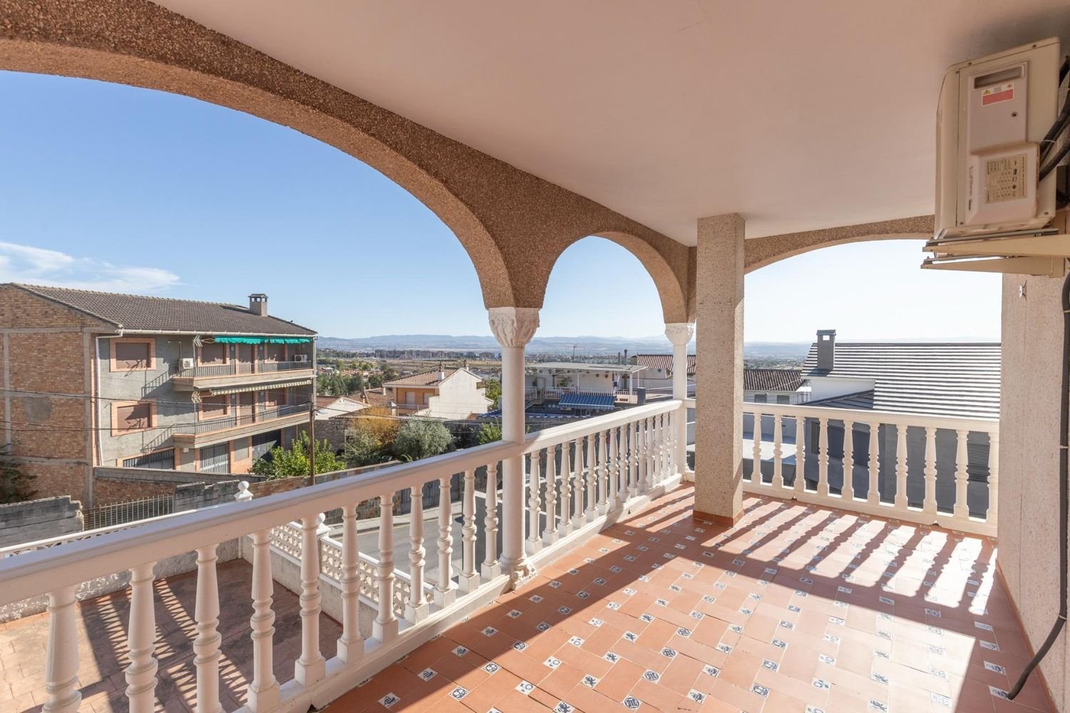 Casa T5 em Jun, Spain N.º 270972