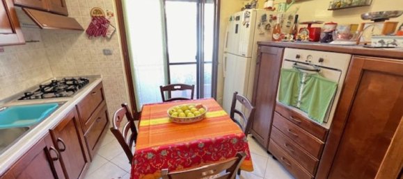 Квартира с 4 комнатами в Бриндизи, Италия № 119142 5