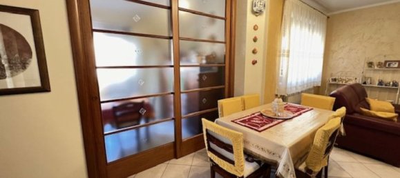 Квартира с 4 комнатами в Бриндизи, Италия № 119142 2