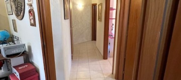 Квартира с 4 комнатами в Бриндизи, Италия № 119142 9