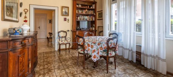 2 bedrooms Apartment in Verona, Italy No. 278969 3