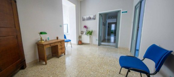 Квартира с 4 спальнями в Сассари, Италия № 290280 22