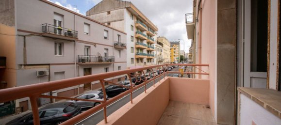 Квартира с 4 спальнями в Сассари, Италия № 290280 13