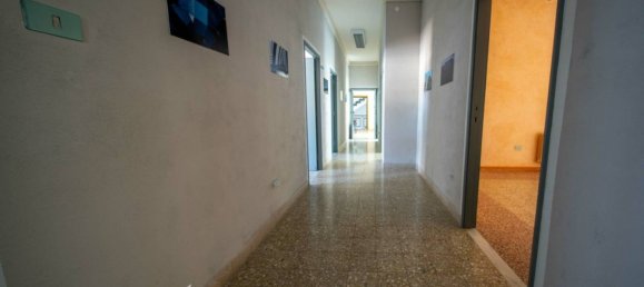 Квартира с 4 спальнями в Сассари, Италия № 290280 18