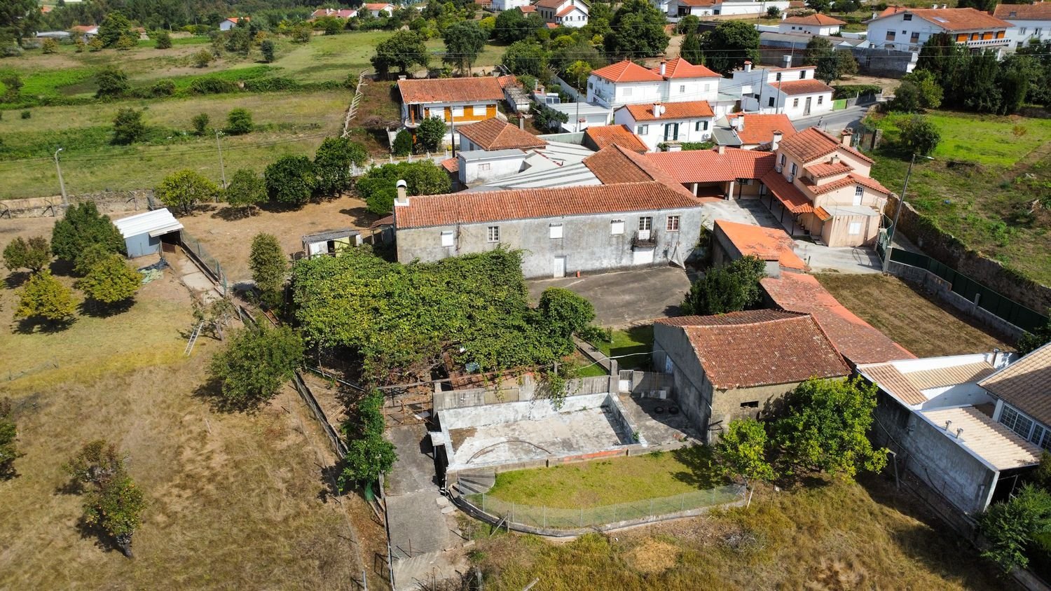 6 bedrooms House in Oliveira de Azemeis, Portugal No. 335820