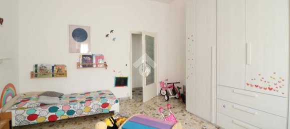 Apartamento de 2 dormitorios en Genzano di Roma, Italy No. 287043 12