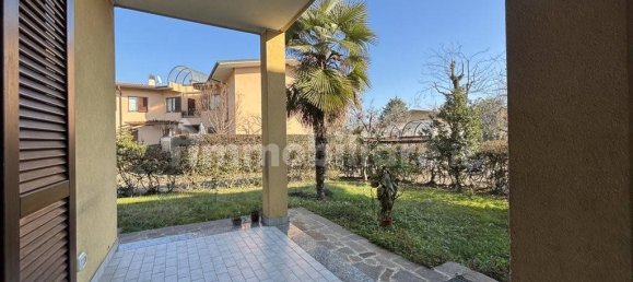3 bedrooms Villa in Carnate, Italy No. 153008 10