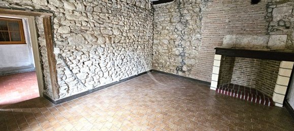 3 bedrooms House in Chatillon-sur-Indre, France No. 74438 3