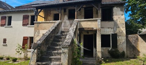 3 bedrooms House in Chatillon-sur-Indre, France No. 74438 2